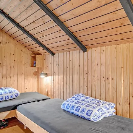 3 Roms Fantastisk Bolig I Feriehus *